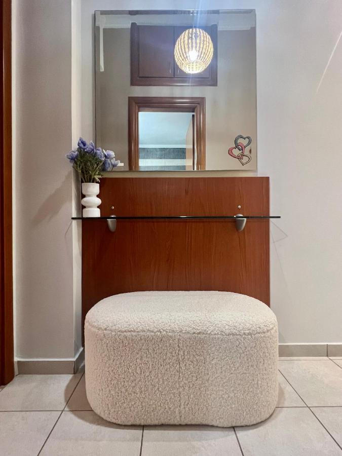 Elegant Downtown Retreat Apartment Kalamata Luaran gambar