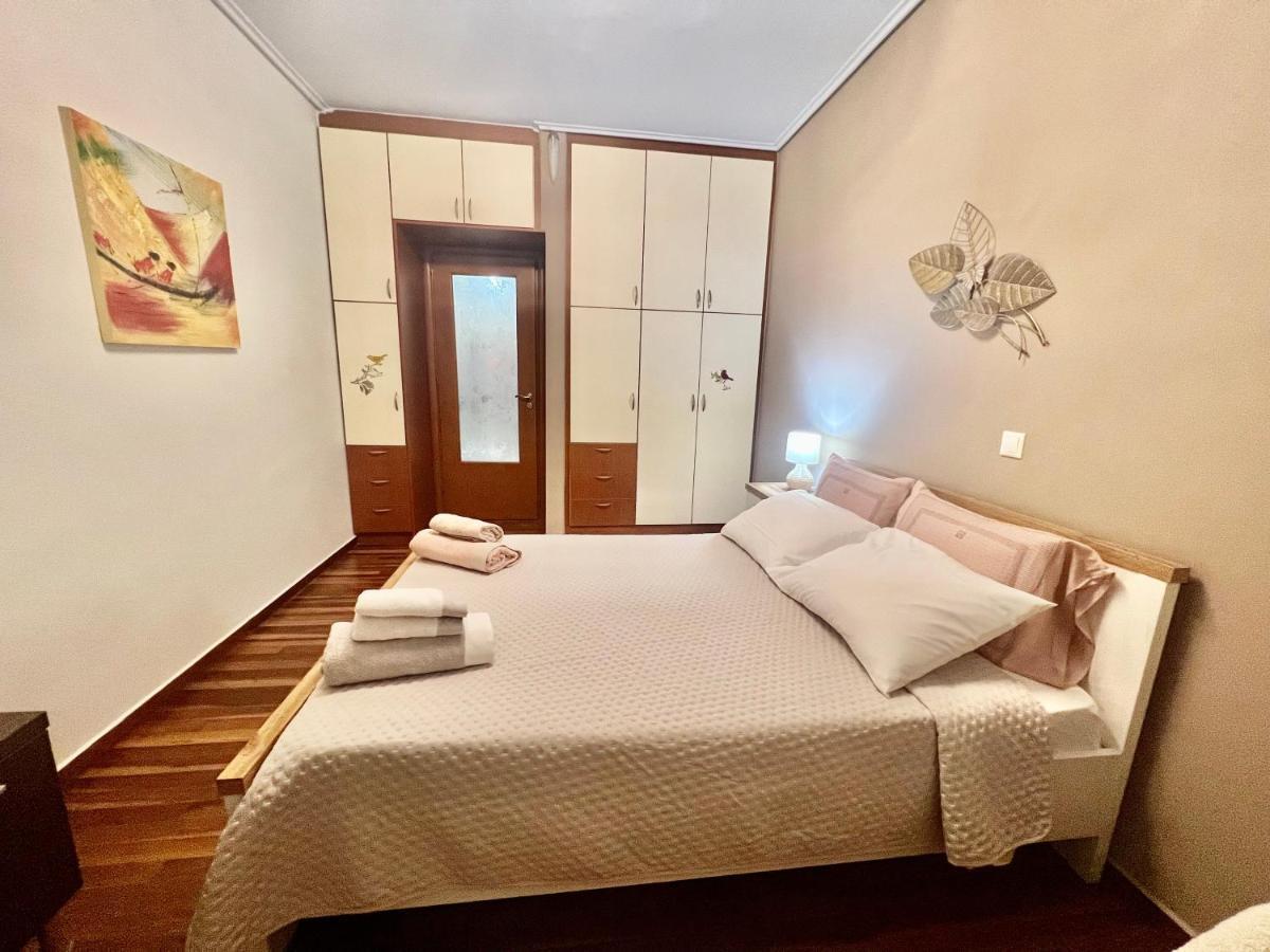Elegant Downtown Retreat Apartment Kalamata Luaran gambar