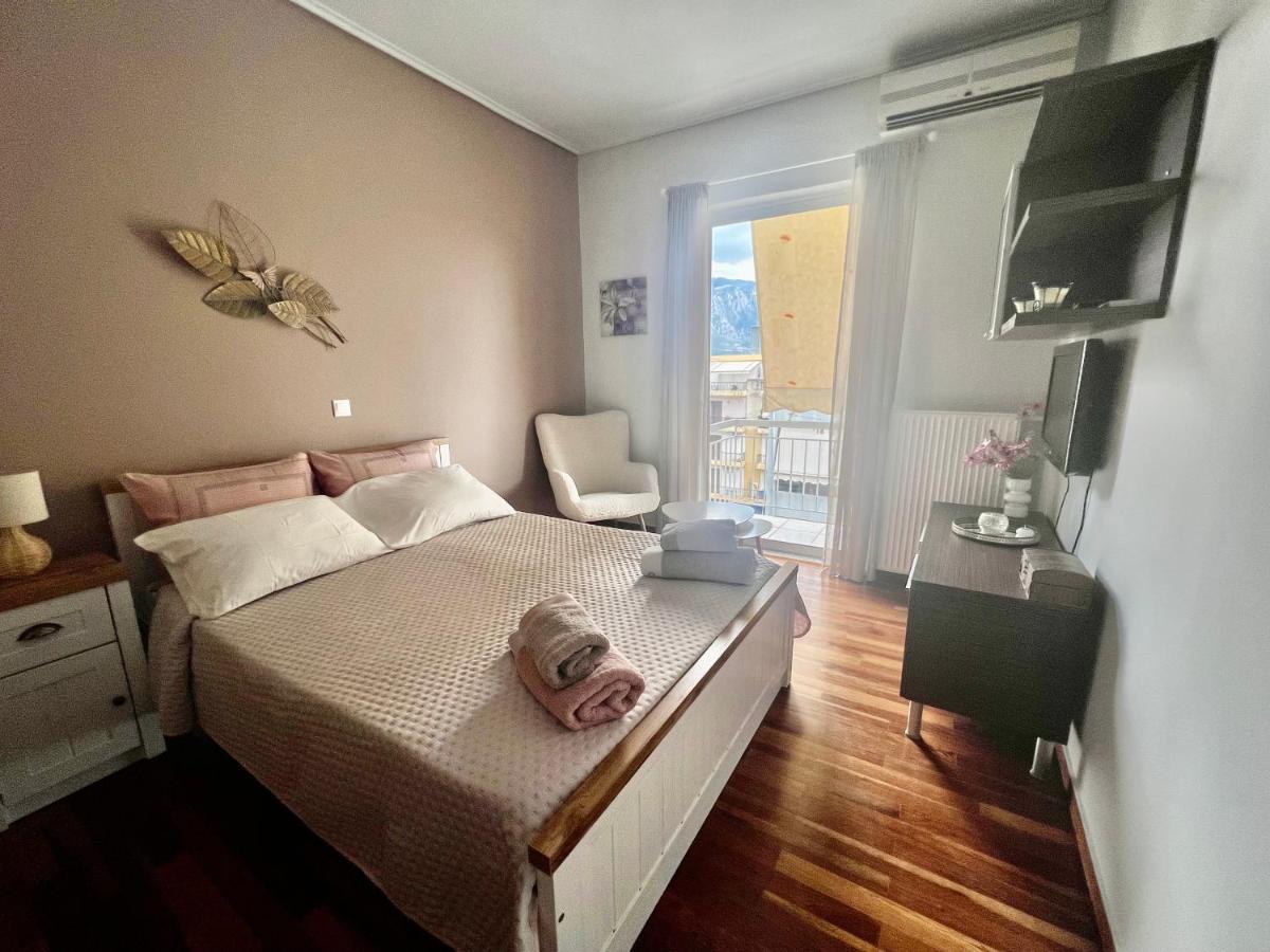 Elegant Downtown Retreat Apartment Kalamata Luaran gambar