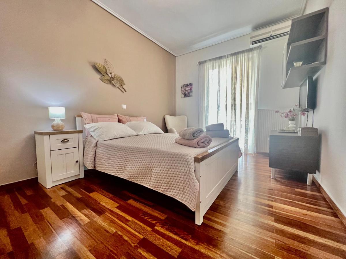 Elegant Downtown Retreat Apartment Kalamata Luaran gambar