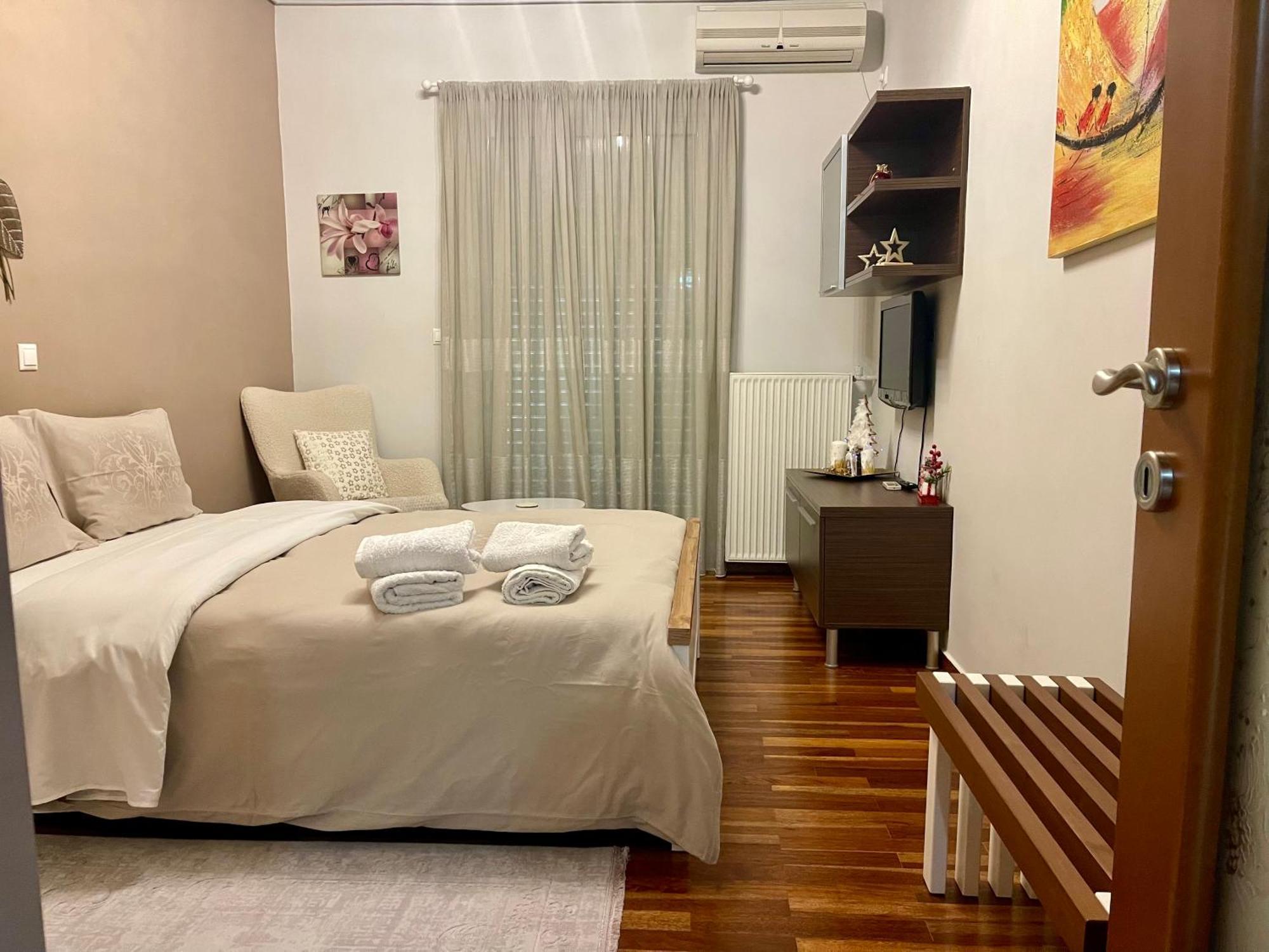 Elegant Downtown Retreat Apartment Kalamata Luaran gambar